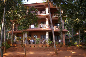 ShinShiva-Haupthaus